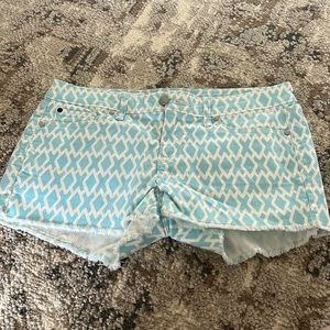 Gap cutoff shorts. Size 25. Blue patterned
